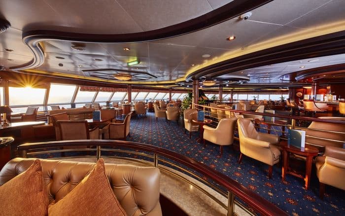 Cunard Cruise Line QV Commodore Club 1.jpg